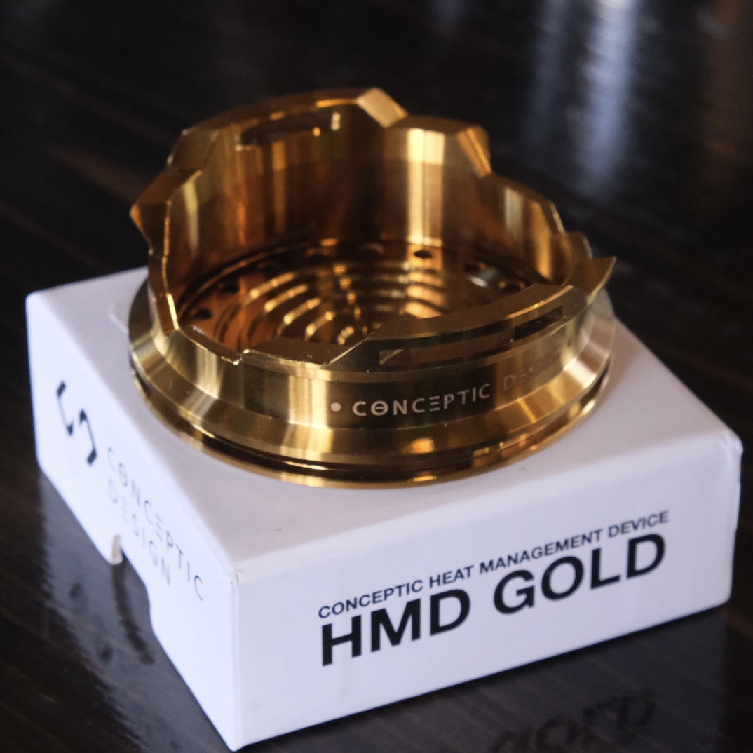 Conceptic Design HMD Gold